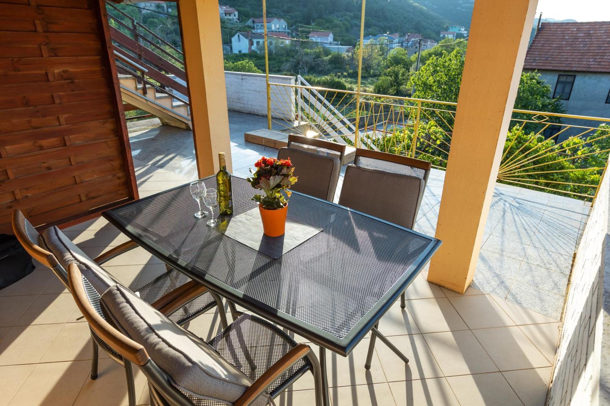 Luka  Apartment Vesna מראה חיצוני תמונה