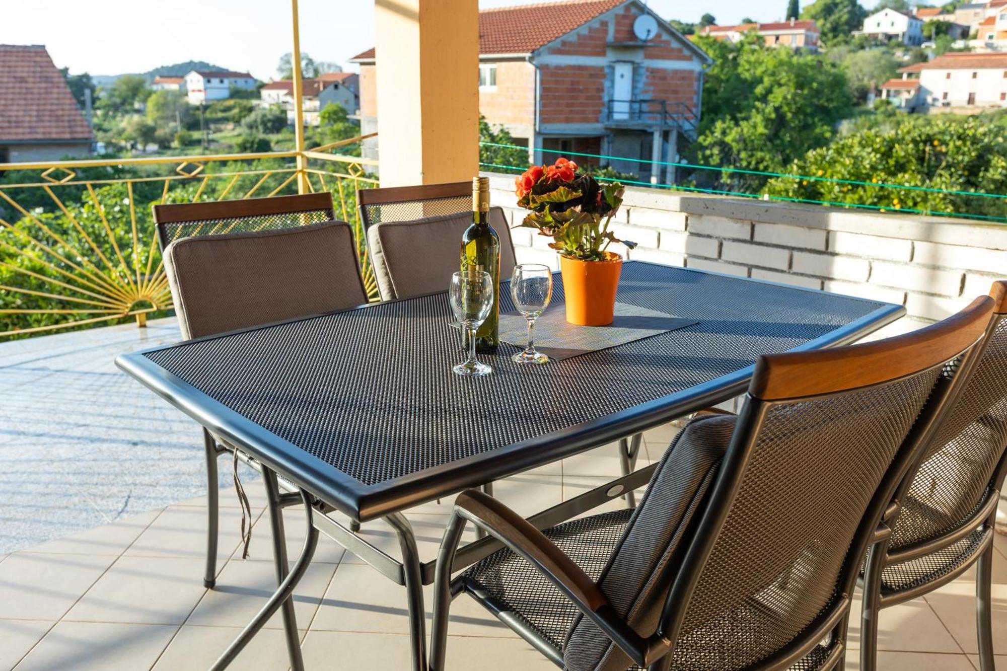 Luka  Apartment Vesna מראה חיצוני תמונה