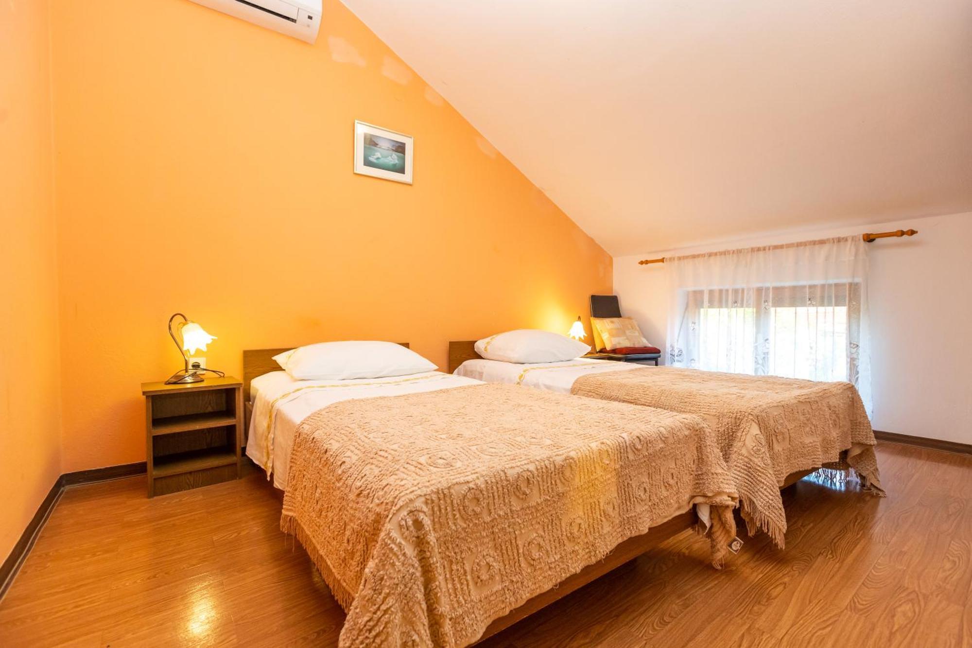 Luka  Apartment Vesna מראה חיצוני תמונה