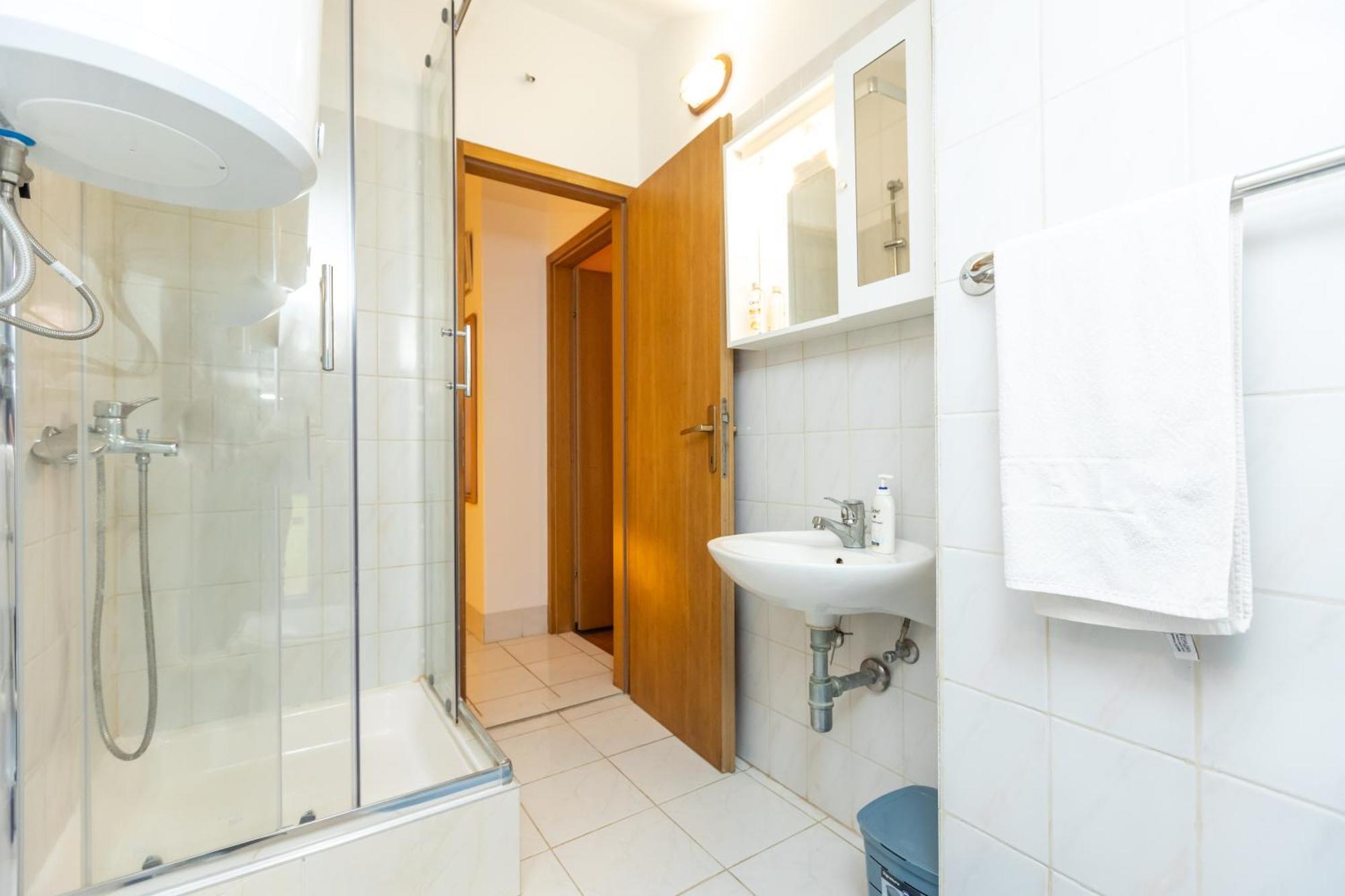 Luka  Apartment Vesna מראה חיצוני תמונה